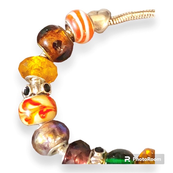 Lamp work glass bead charm bracelet - Picture 2 of 3